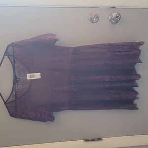 NWT Torrid Lace Burgundy baby doll top, size 00 (M/L)